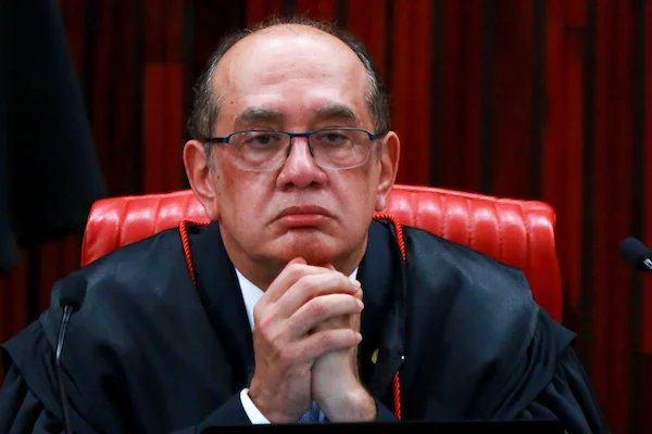 Gilmar Mendes critica atrasos na compra de vacinas: “Passam do tolerável”