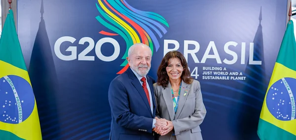 Lula e a prefeita de Paris, Anne Hidalgo