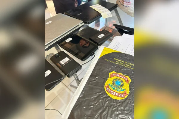 PF prende suspeito de abusar de enteada de 9 anos e gravar crimes - destaque galeria PF prende suspeito de abusar de enteada de 9 anos e gravar crimes - destaque galeria