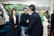 Flávio e Tarcísio na Igreja Mundial do Poder de Deus durante campanha eleitoral em 7 de Setembro