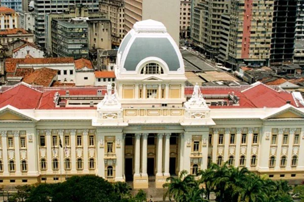 TJ de Pernambuco prevê R$ 1,5 milhão para comprar iPhone a juízes