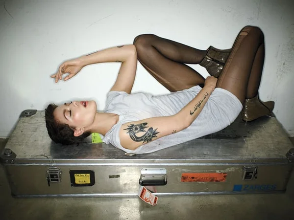 Cantora Halsey conta sobre seu aborto e fala da importância do assunto