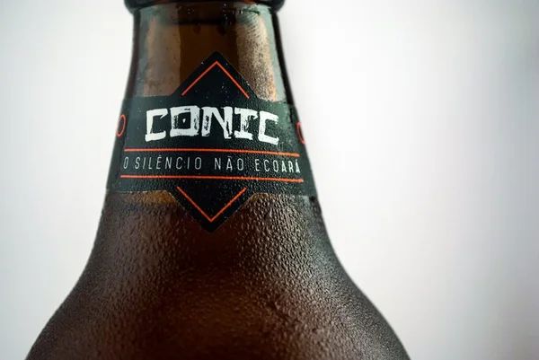 Conic é homenageado com cerveja da Corina, microcervejaria brasiliense