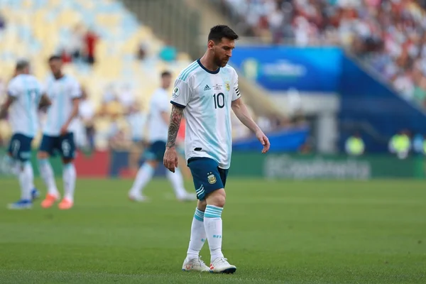 Argentina frustra torcida e fãs de Messi na chegada a Belo Horizonte