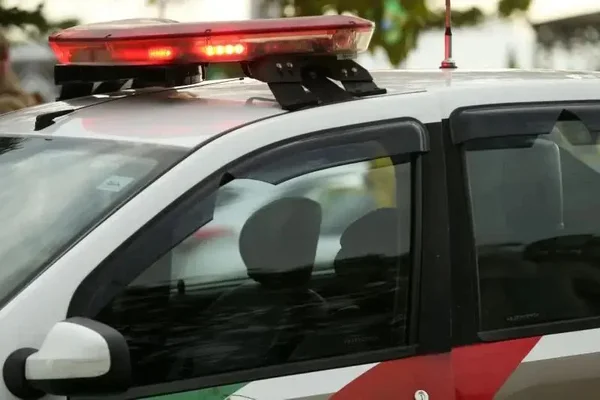 Viatura da policia - Metrópoles