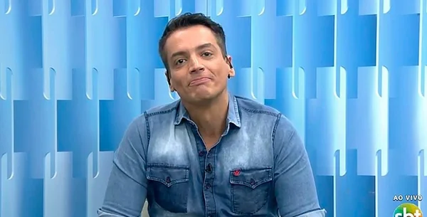 SBT afasta funcionários que fizeram sátira com doença de Leo Dias