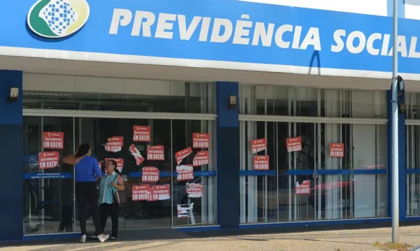 Agência do INSS em greve