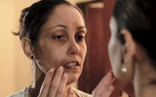 Após clipe polêmico, cantora gospel Cassiane pede desculpas