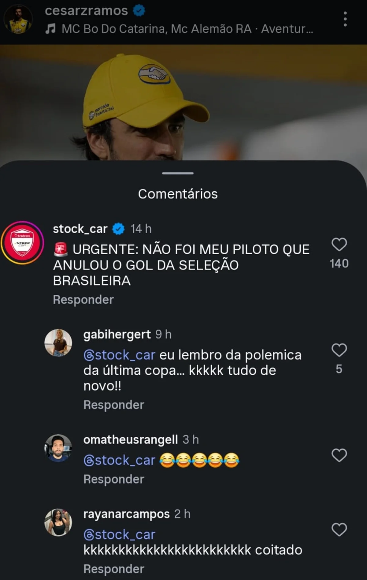 Internautas confundiram piloto com juiz após anulação de gol Internautas confundiram piloto com juiz após anulação de gol