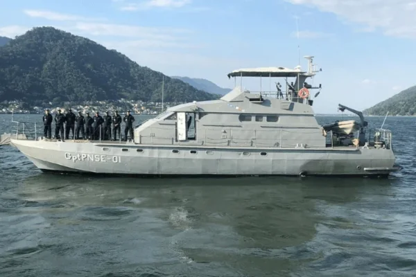 Embarcação da Marinha do Brasil