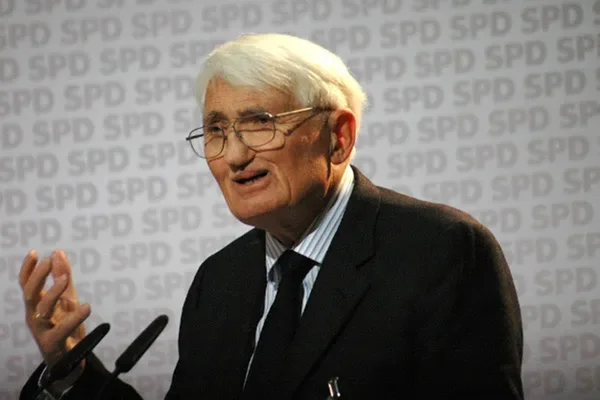 Morre o filósofo alemão Jürgen Habermas, aos 96 anos