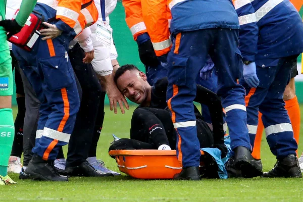 Neymar chorando PSG