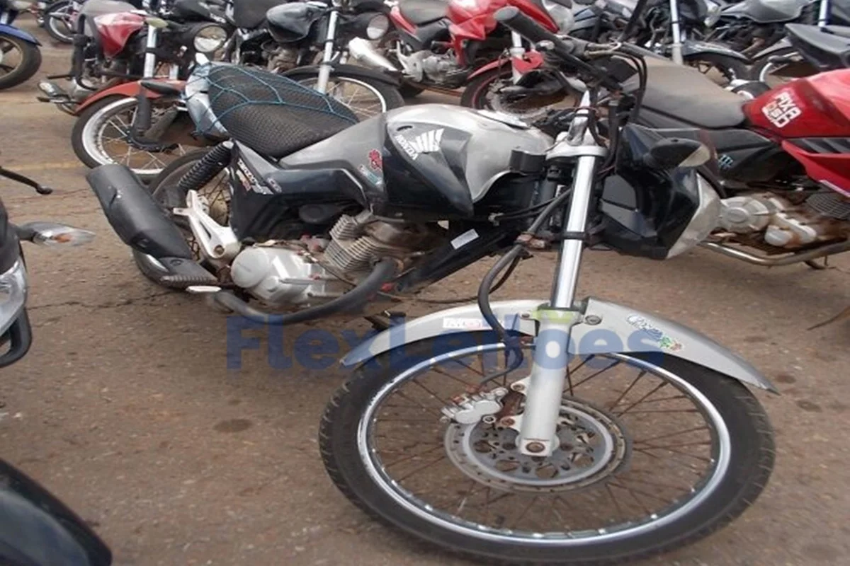 Honda CG 150 Fan ESDI 2014 R$ 1 mil Honda CG 150 Fan ESDI 2014 R$ 1 mil