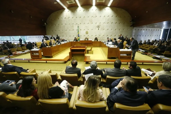Por 7×1, STF decide que denúncia contra Temer deve ir à Câmara