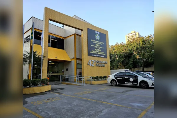 Tenente-coronel da PM é preso suspeito de torturar e tentar estuprar ex