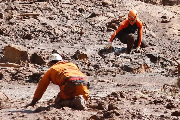 Vale oferta R$ 100 mil para famílias de Brumadinho desistirem de ações