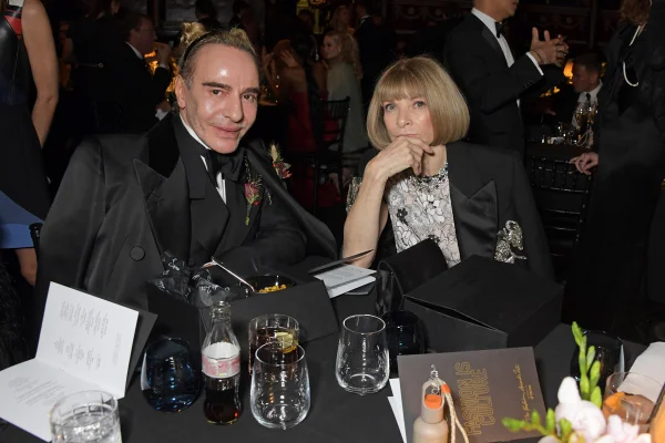 john galliano sai da maison margiela - metrópoles