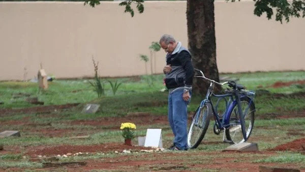 imagem colorida cemiterio senador canedo goias