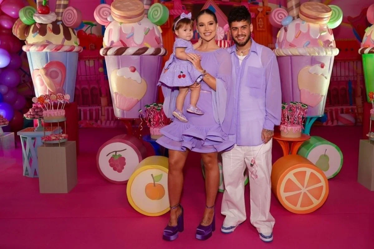 Virginia e Zé Felipe comemoram a festa de um ano da filha Maria Alice Virginia e Zé Felipe comemoram a festa de um ano da filha Maria Alice