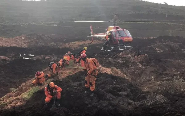 Brumadinho: bombeiros de Minas Gerais confirmam 34 mortos
