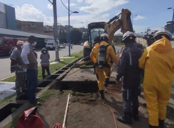 Bombeiros retomam buscas por homem que caiu em canal na Bahia