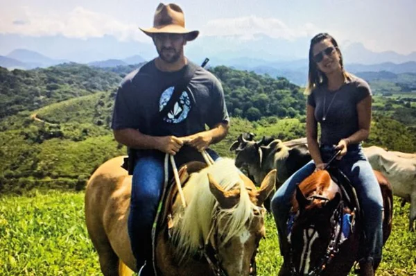 Viúva de capitão Adriano fecha delação premiada com Ministério Público