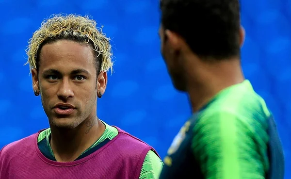 Neymar pode completar três anos de invencibilidade pela Seleção