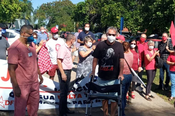 Jacy Afonso recebe alta de hospital após a Covid-19