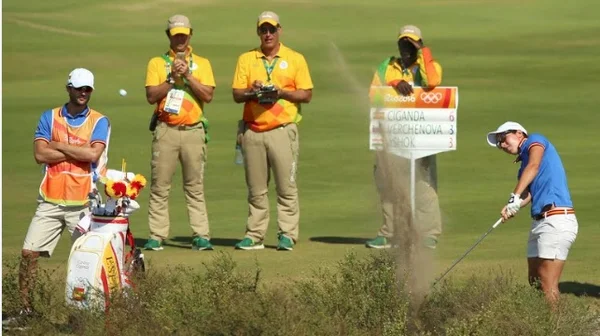 Brasileiras vão mal no primeiro dia do golfe feminino