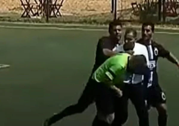 Jogador agressão árbitro DF