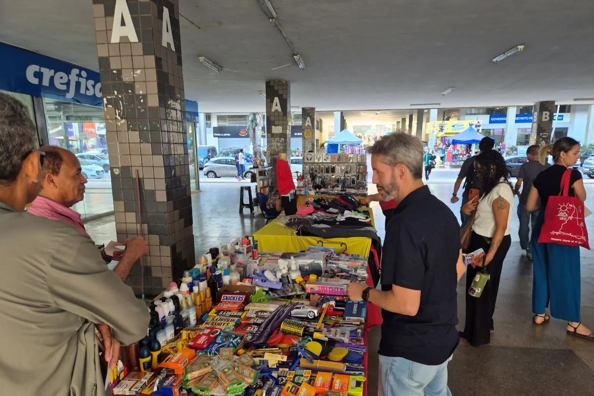 Candidato Leandro Grass Apresenta Propostas para População de Rua no SCS