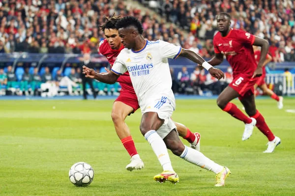 Um Real Madrid gigante e um Vinícius Júnior soberbo