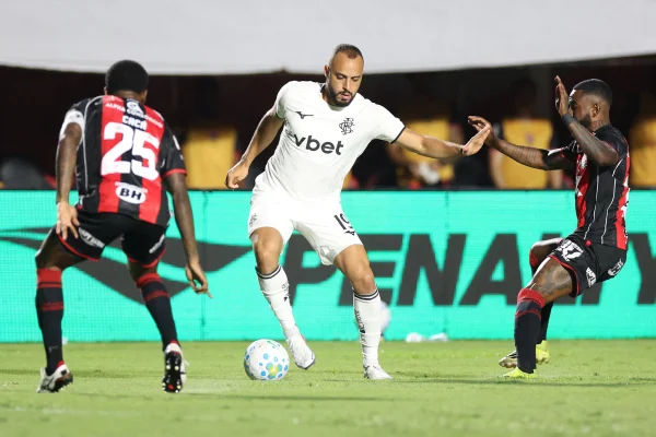 Foto colorida de botafogo x Vitória - Metrópoles