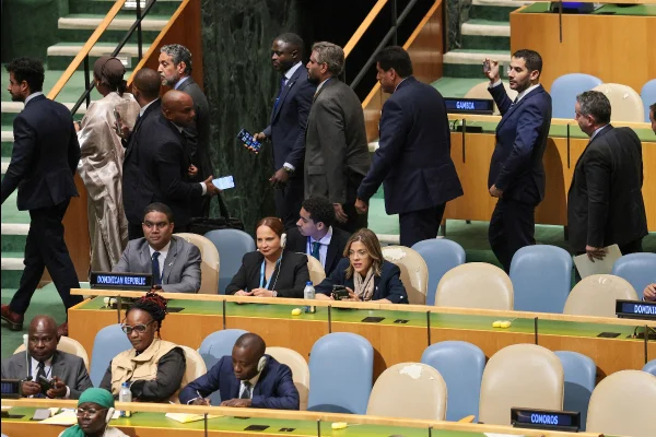 Brasil e outros países deixam ONU na fala de Netanyahu, que diz: “Covardes” - destaque galeria Brasil e outros países deixam ONU na fala de Netanyahu, que diz: “Covardes” - destaque galeria