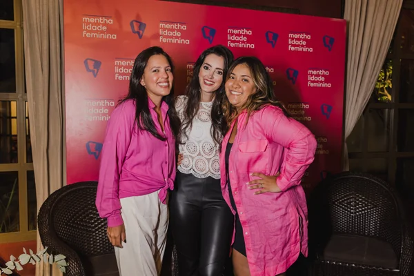Mães empreendedoras participam de talk com a influencer Alice Simão