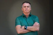 O ex-presidente Jair Bolsonaro foi condenado pelo STF a 27 anos de prisão por tentativa de golpe de Estado