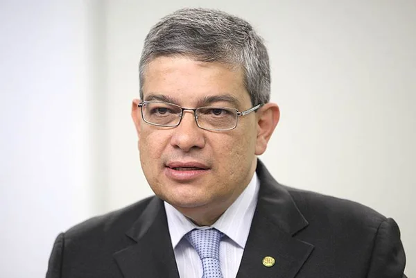 Comissão aprova parecer preliminar da LDO 2018 em votação na Câmara
