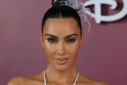 Kim Kardashian no Rio de Janeiro para o lançamento de Tudo é Justo
