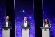 Michelle, Bia e Damares assistem juntas debate em apoio a Celina Leão - imagem 2 Michelle, Bia e Damares assistem juntas debate em apoio a Celina Leão - imagem 2