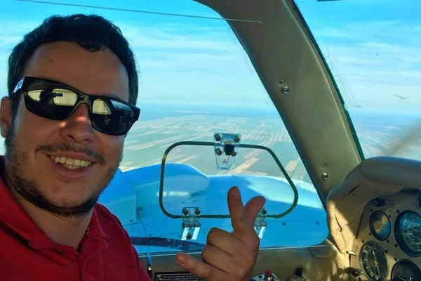 Queda de aeronave em canavial mata piloto no interior de SP
