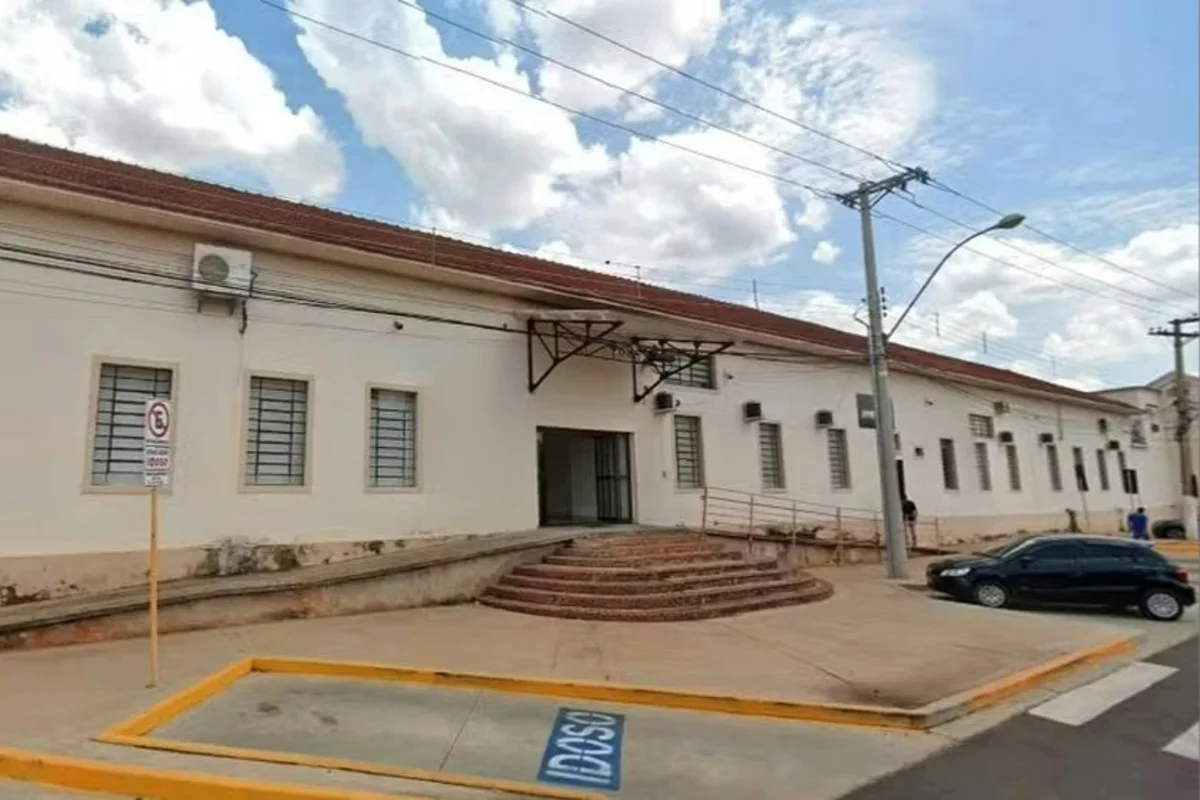 Justiça bloqueia bens de prefeito por atraso de repasses no interior de SP