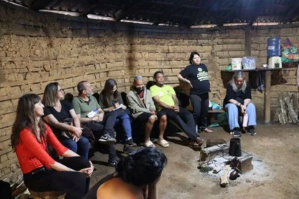 Aldeias Guarani em SP esperam há 15 anos por acesso regular à água e luz - Metrópoles