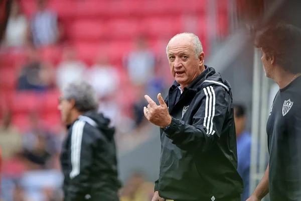 Vídeo: Felipão diz que povo de Brasília quer ver grandes jogos