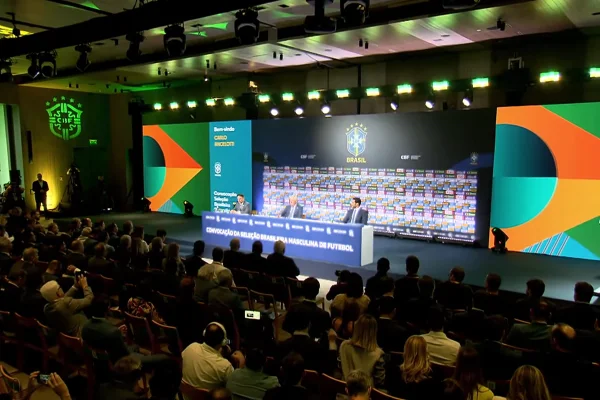CBF apresenta Carlo Ancelotti como treinador da Seleção