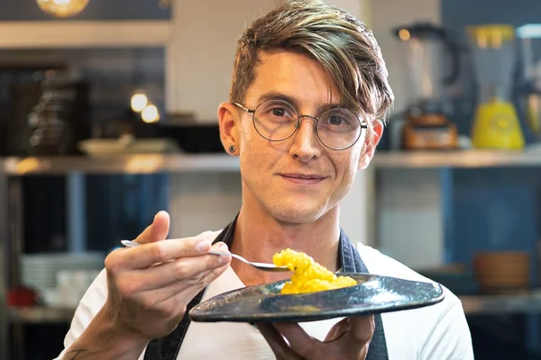 Merenda de Solteiro: prepare um saboroso creme de abóbora
