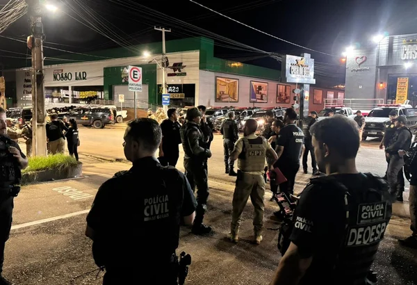Operação Espelho Turvo policiais civis na rua
