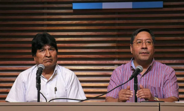 Imagem colorida mostra Evo Morales e Luis Arce - Metrópoles