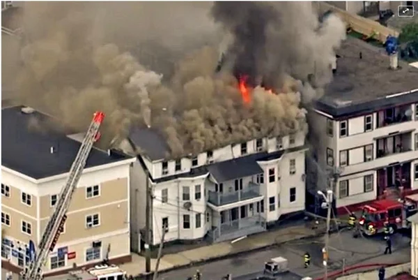 Múltiplas explosões de gás atingem 23 prédios em Massachusetts (EUA)