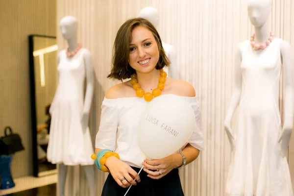 Estilista Luisa Farani inaugura loja pop up