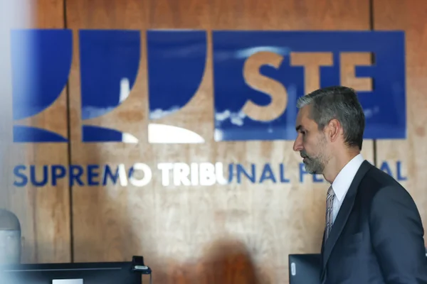 Advogado representa ex-diretor de Compliance do Master - Metrópoles
